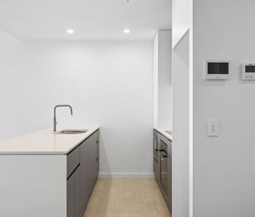 703/102 Easty Street, Phillip ACT 2606 - Apartment For Rent | Domain - Photo 2
