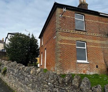 2 bedroom semi-detached house to rent - Photo 6