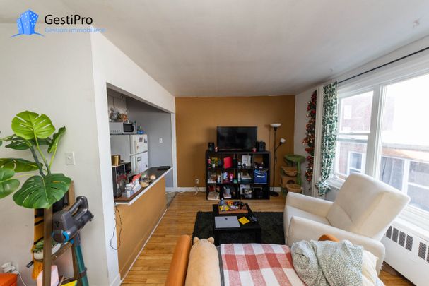 630 Chouinard - Photo 1