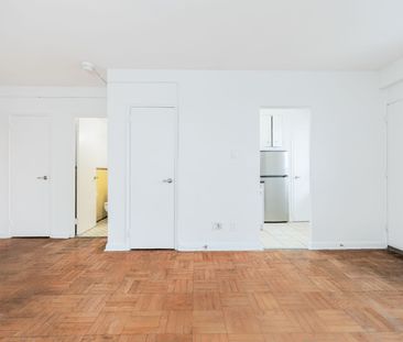 For Lease - 88 Bernard Avenue Unit# 902, Toronto, Ontario - Photo 5