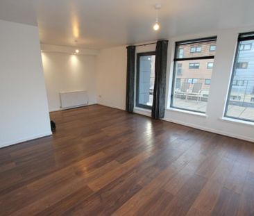 2 bedroom apartment to rent - Photo 3