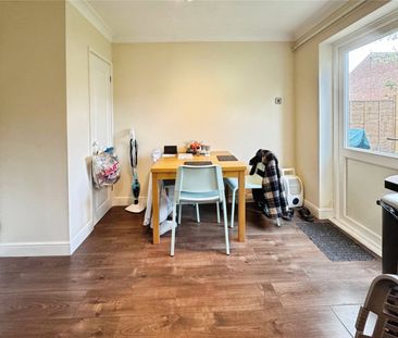 Cross Gates Close, Bracknell, Berkshire, RG12 - Photo 2