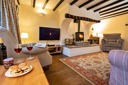 High Street - Photo 4