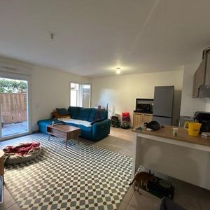 Location Appartement 3 pièces 61m² MARTIGUES 13500 - Photo 2