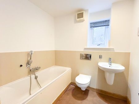 2 bedroom flat to rent - Photo 5