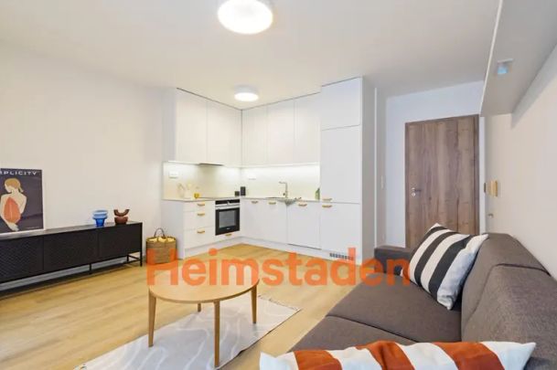 Pronájem bytu 1+kk 37 m - Fotografie 1