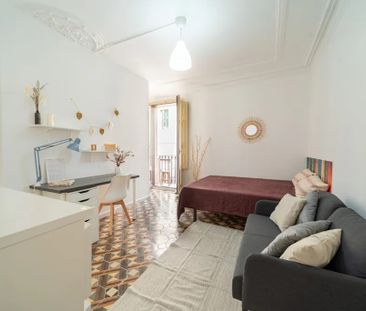 Carrer de Santa Anna, Barcelona, Catalonia 08002 - Photo 2