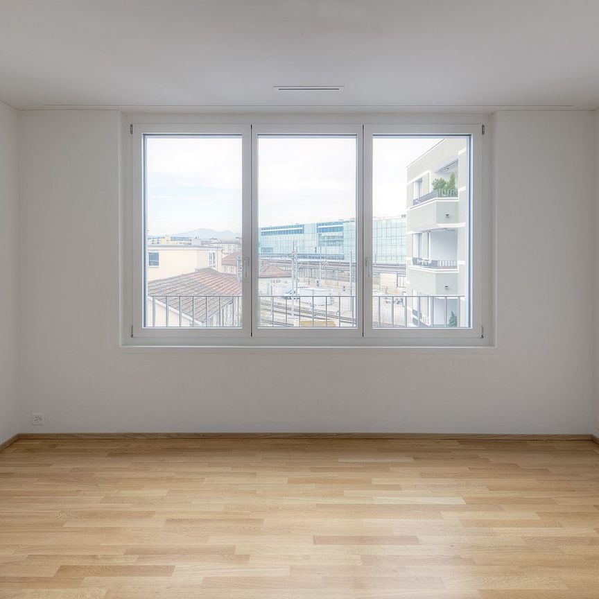 2.5 Zimmer, 68 m², 2. Stock - Photo 1