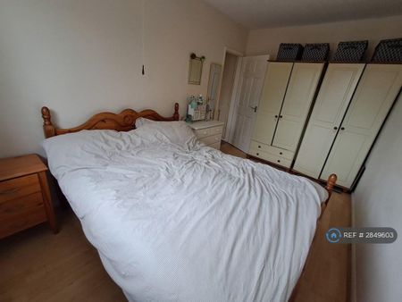 3 bedroom bungalow to rent - Photo 4