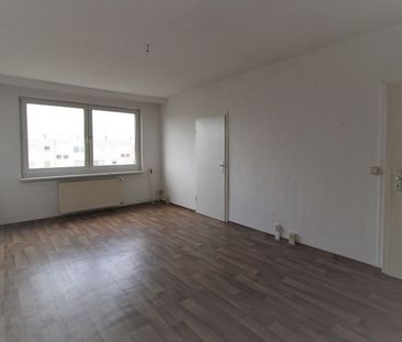 Helle 3 Raumwohnung in Lankow frei! - Photo 1