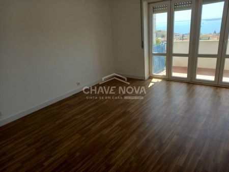 Apartamento T3 em Setúbal - Photo 2