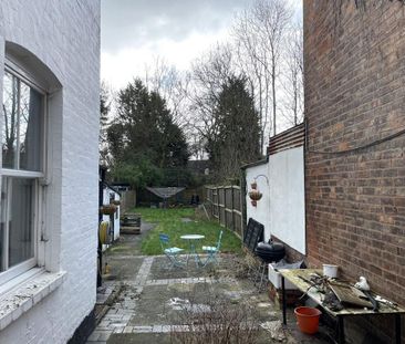 3 bedroom semi-detached house to rent - Photo 6