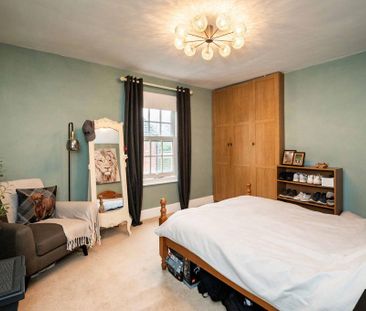 2 bedroom terraced house to rent - Photo 4