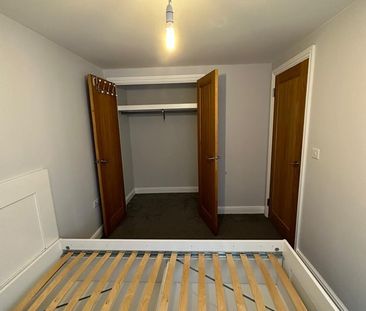 2 Bed Flat, Hanover Buildings, SO14 - Photo 4