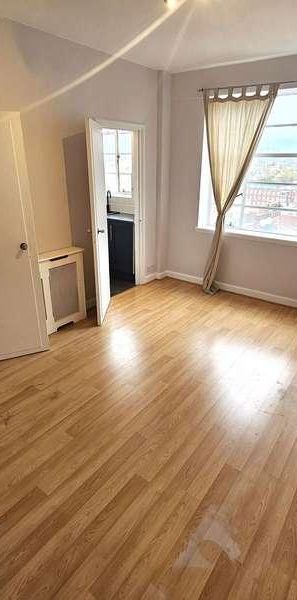 Hamlet Gardens, London, W6 - Photo 1