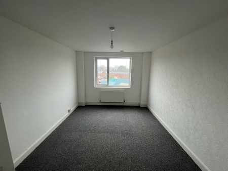 2 Bed Flat, Hamstead Court, B19 - Photo 3