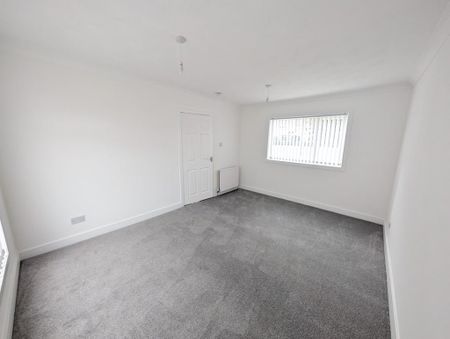 2 bedroom semi-detached house to rent - Photo 3