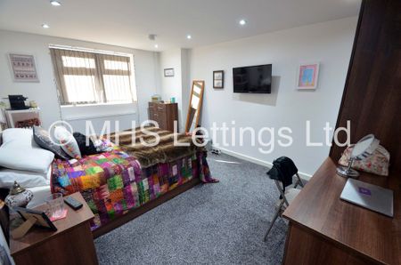 3 Bedroom Detached House for rent in Harold Mount - Photo 3