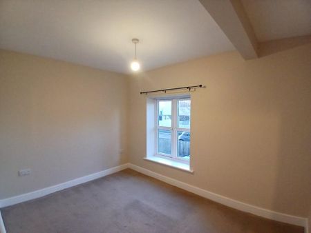 House to rent - Photo 4