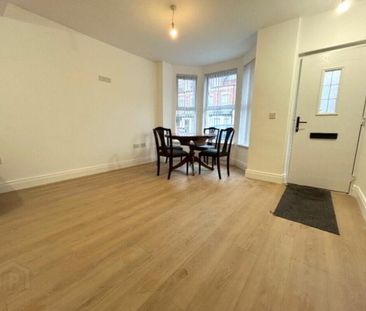 12 Melrose Street, Belfast, BT9 7DN - Photo 2