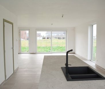 Zeer energiezuinige halfopen woning te Roeselare - Foto 1