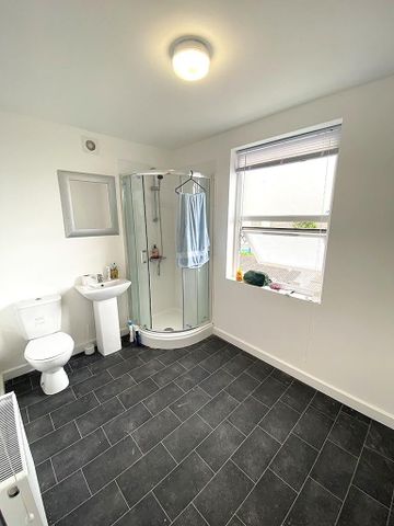 1 bedroom property to rent - Photo 4