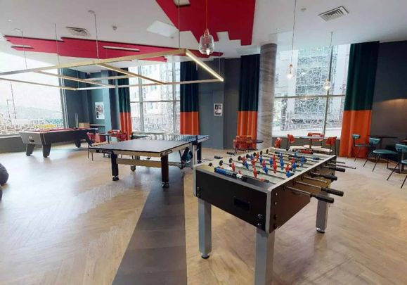 3-Bed Silver Room - Photo 1