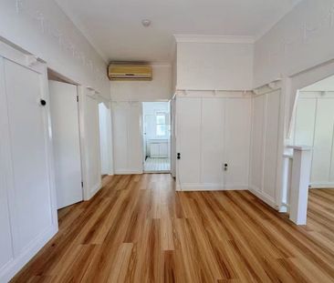 Stylishly Renovated 4-Bed Queenslander, Ideally Positioned in the I... - Photo 3