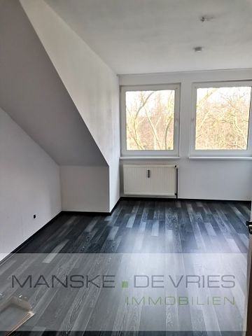 Gemütliche 3-Raum Dachgeschosswohnung in Oberhausen-Lirich - Photo 2