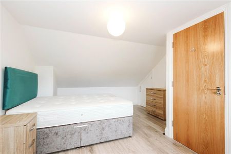 5 bedroom terraced house to rent - Photo 3