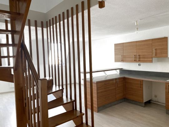 T4 duplex à louer - Au centre de Baume-les-Dames - Photo 1