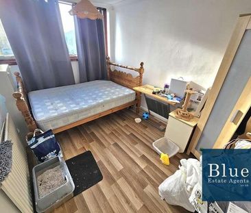 Park Road, Stanwell, Staines-upon-thames, TW19 - Photo 5