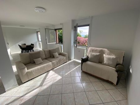 Location Appartement 3 pièces 80m² THONON LES BAINS 74200 - Photo 2