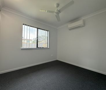 ELEGANT 4 BEDROOM FAMILY HOME - Photo 4