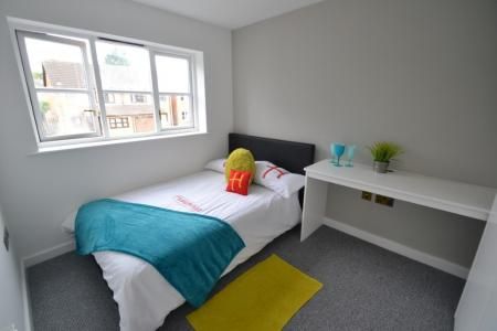 Heron Drive, Lenton, Nottingham, NG7 - Photo 2