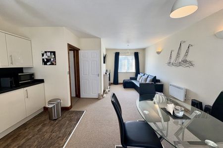 Beacon Park Drive, SKEGNESS - Photo 3