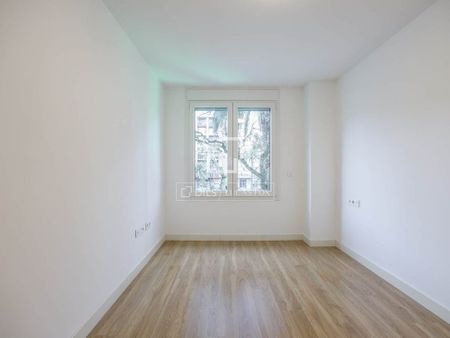 Valencia, Valencian Community 46006 - Photo 2