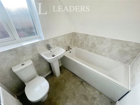 4 bedroom house to rent Beamlight Road, Eastwood, Nottingham, Nottinghamshire, NG16 - Photo 5