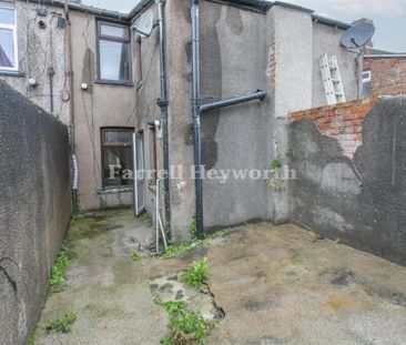 2 bedroom house to rent - Photo 2