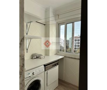 3 room luxury Flat for rent in Oeiras, Portugal - Photo 4