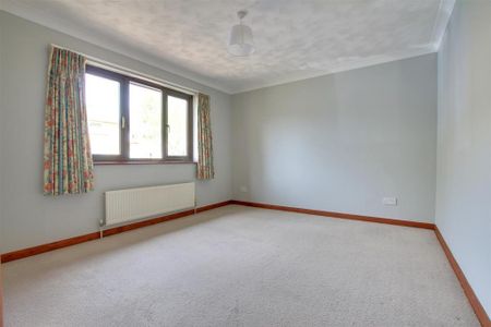 3 bedroom bungalow to rent - Photo 2