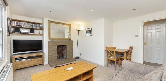 Clapham Park Road, SW4 7DU, London - Photo 2