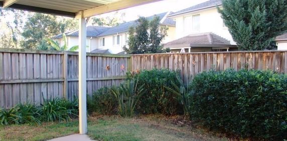 Modern 3-Bedroom Townhouse in Sought-After Mornington Estate - Photo 2