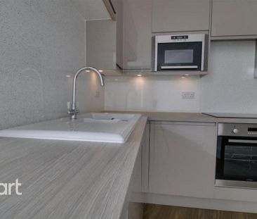 2 bedroom apartment to rent - Photo 4