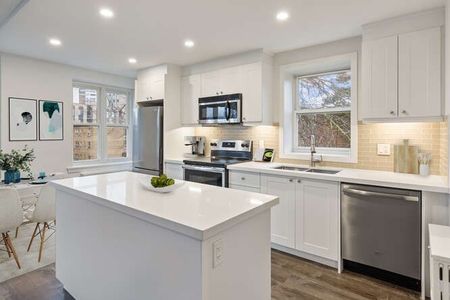 For Lease - 18 Anglesey Boulevard Unit# 107, Toronto, Ontario - Photo 4