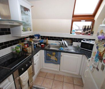 2 bedroom apartment to rent - Photo 2