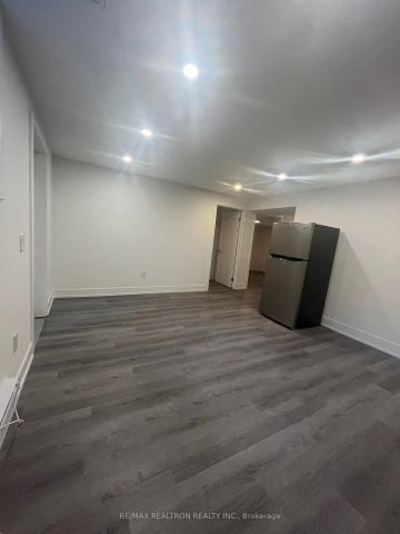 Detached Home For Lease | E9233423 - Photo 3