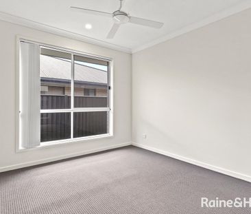 Modern & Spacious Duplex in a Great Location - Photo 3