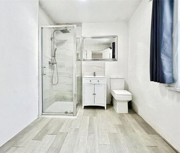 House share to rent - Photo 4