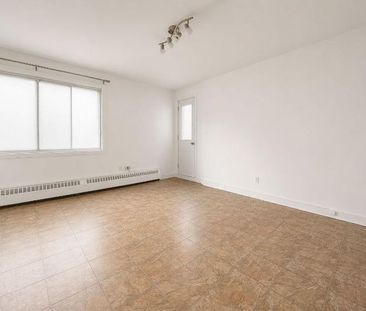 1 CH - 1 SDB - Montréal - $1,050 /mo - Photo 4